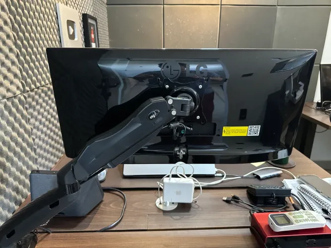 Monitor Gamer LG Ultrawide 25  + Suporte articulado (bem conservado)