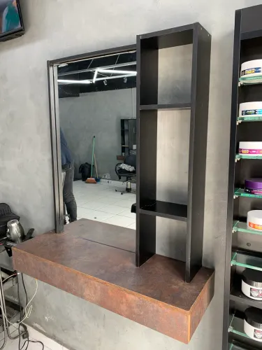 BANCADA PRA BARBEARIA / Tenho 5 unidades