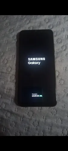Vendo celular muito conservado