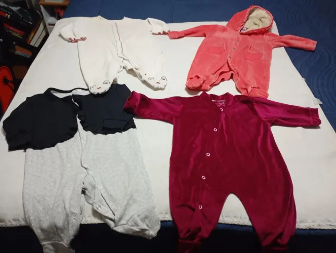 Vendo lote bebê menina/ Tam. 2 a 5 m