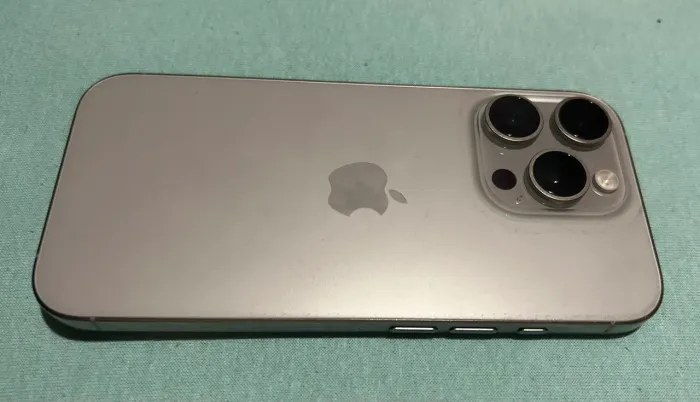 iPhone 16 pro