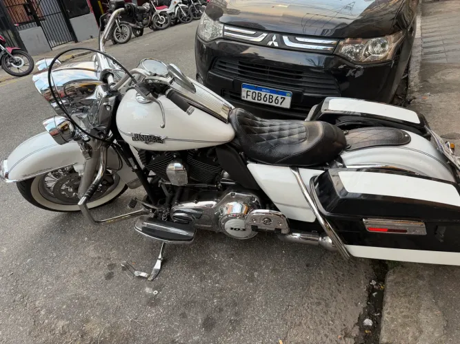 Moto com baixa quilometragem 