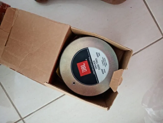 Vendo peças de som novas
