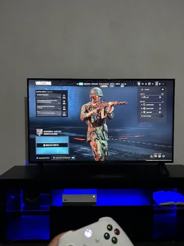 Smart TV LG UHD AI UA85 55 polegadas HDR10 Pro Processador ?7 AI Ger 8 webOS 25