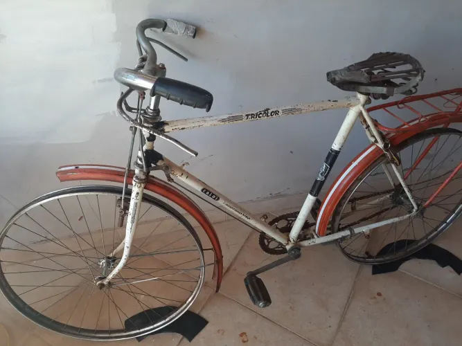 Bike antiga pra reformar