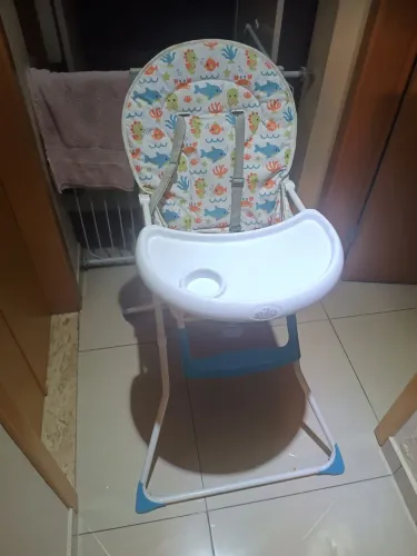 Cadeira de Alimentação Infantil