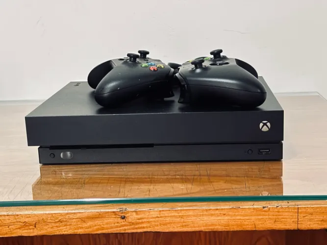 Vendo XBox One X