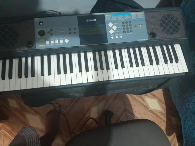 Vende-se teclado da yamaha