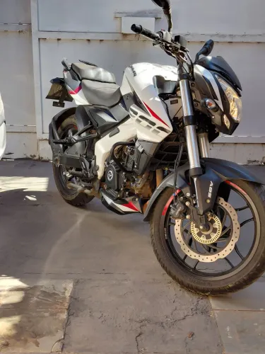Moto nova, baixa km
