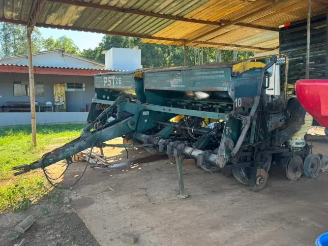 Plantadeira Tatu PST2 E 7 linhas