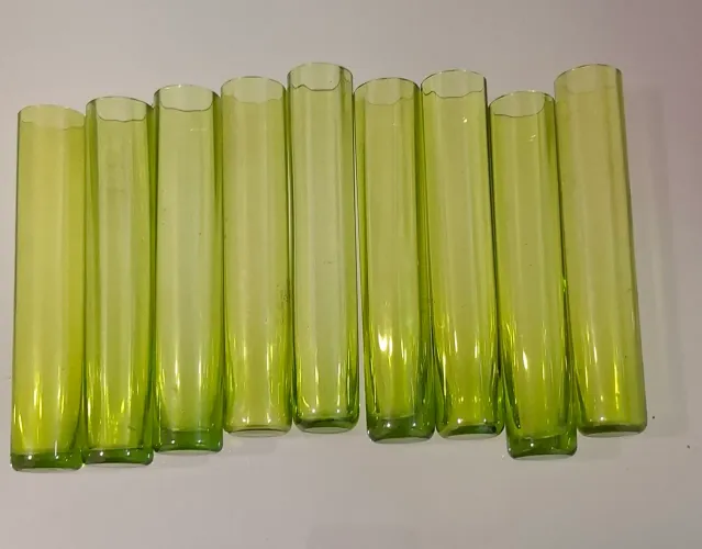 9 tubinhos de vidro verde e 2 transparentes para decorar com plantas 