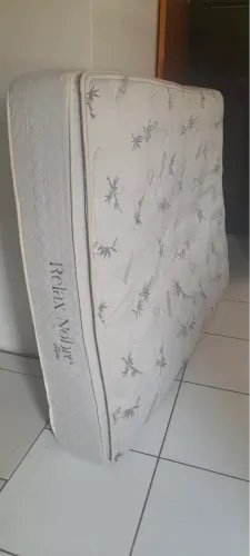 Colchão usado de casal