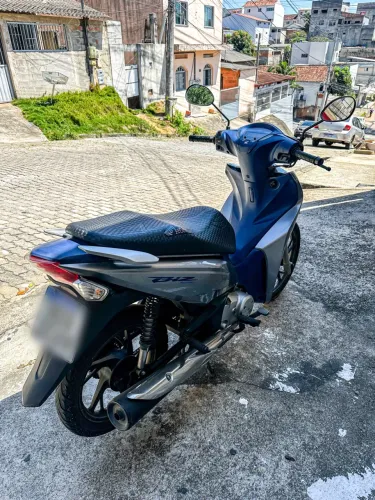 Honda Biz 125 / 2021 - Prata