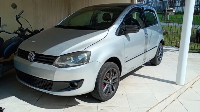 Volkswagen Fox 1.0 MI Total Flex 8V 5P 2011