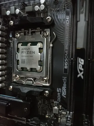 Ryzen 5 7600X
