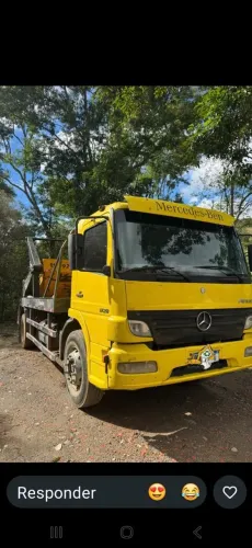 Atego 1728 poliguindaste Duplo Articulado