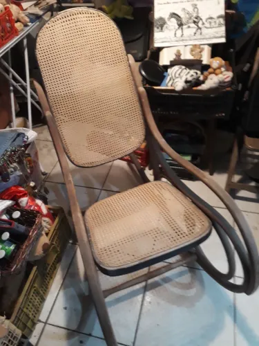 Cadeira Thonart Antiga para restauro