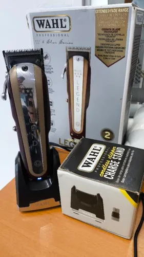 Máquina Wahl Legend + Base