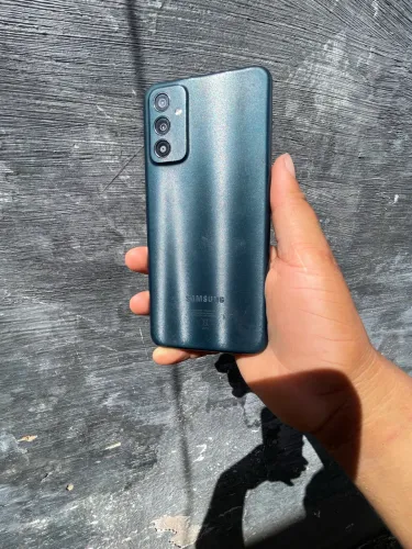 Samsung m13 128 gigas verde forte!!
