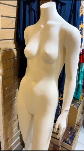 Manequim usado 