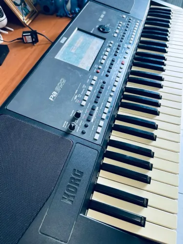 TECLADO KORG PA600 ARRANJADOR