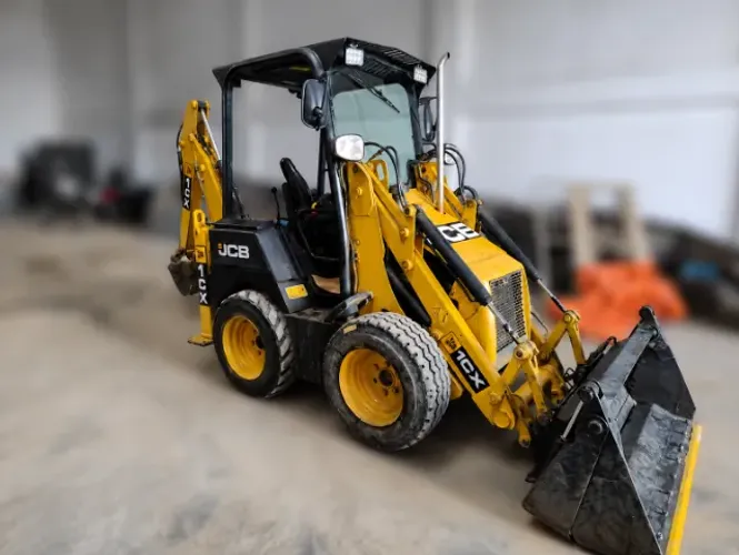 Mini Retroescavadeira JCB 1CX
