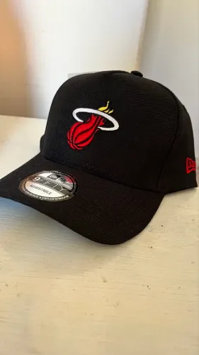 Vendo boné de basquete 