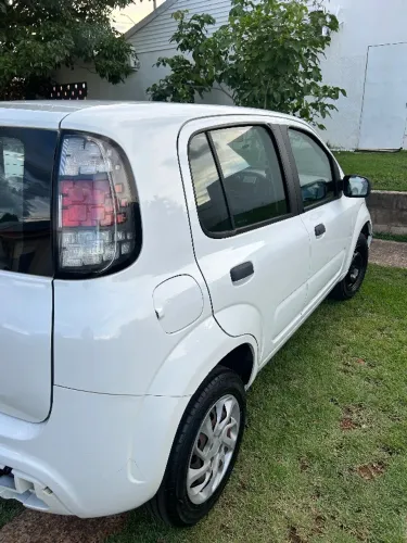 Fiat Uno Attractive 1.0 EVO Fire Flex 8V 5P 2019
