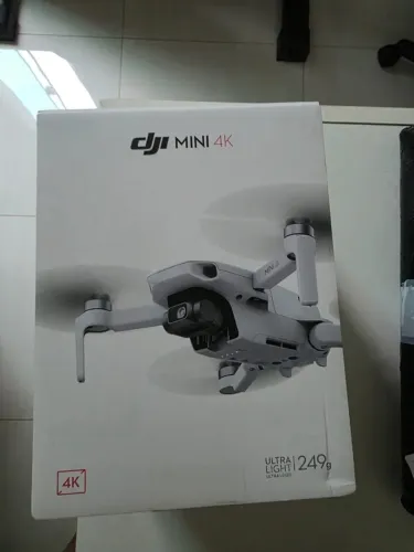 Drone DJI Mini 4k + 4 Baterias