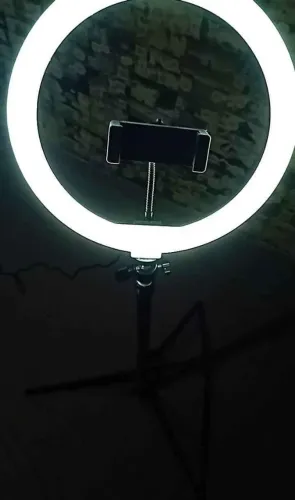 Vendo Right light grande com tripé - Vender urgente
