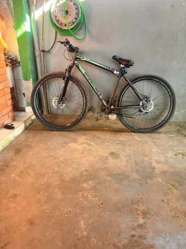 VENDO BICICLETA ARO 29