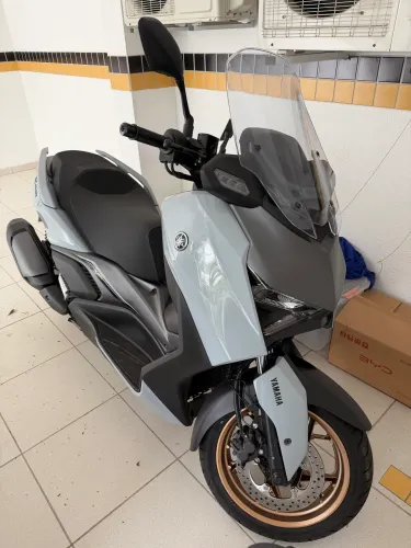 Vendo X-Max 300 estado de 0km
