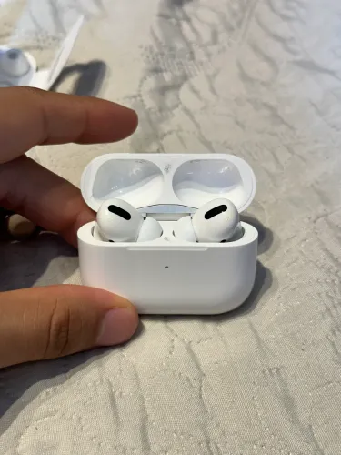 Air pods pro (original) + capinha e kit de borrachas 