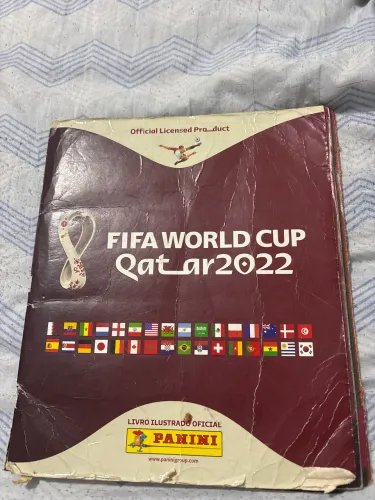 album copa 2022 semi completo falta só 5 figurinhas para completar 