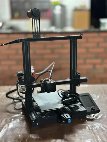 Ender 3 V2 com upgrades (BLTouch + Filament Sensor + Mods) - Excelente estado