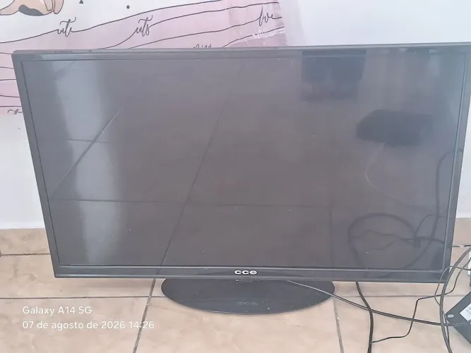 Televisão Led 42/ nao é smart
