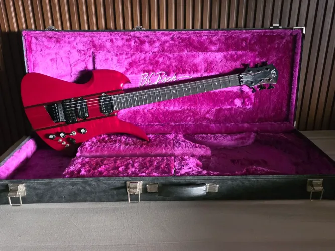 Guitarra BC Rich Monckingbird RCS Custom Shop