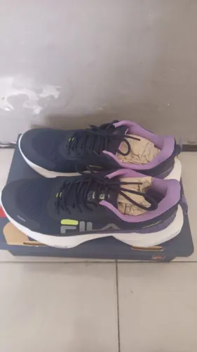 Estou vendendo um tênis novo zerado na caixa da fila original progress lite lançamento 