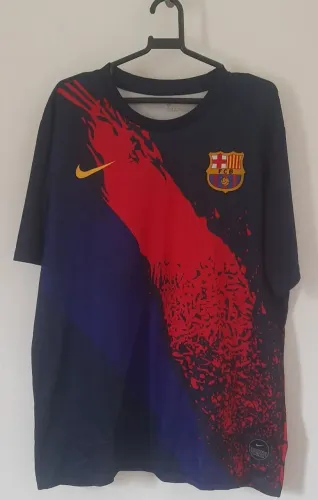 Camisas esportivas