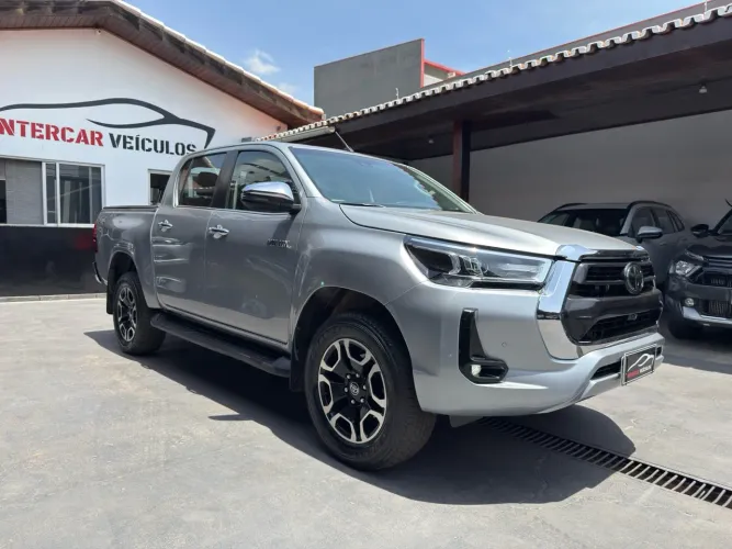 Toyota Hilux CD SRX 4X4 2.8 TDI 16V Diesel Aut. 2022