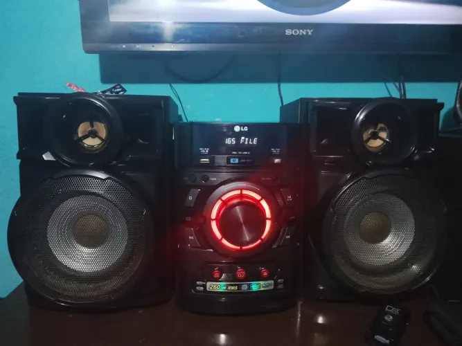 Aparelho de som bluetooth USB CD AUXILIARES FM
