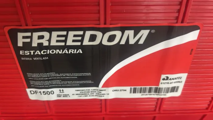 Vendo 2 bateria estacionária em excelente estado 