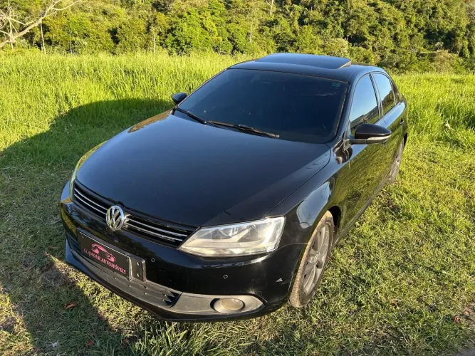 Volkswagen Jetta Comfortline 2.0 T.flex 8V 4P Tipt. 2013