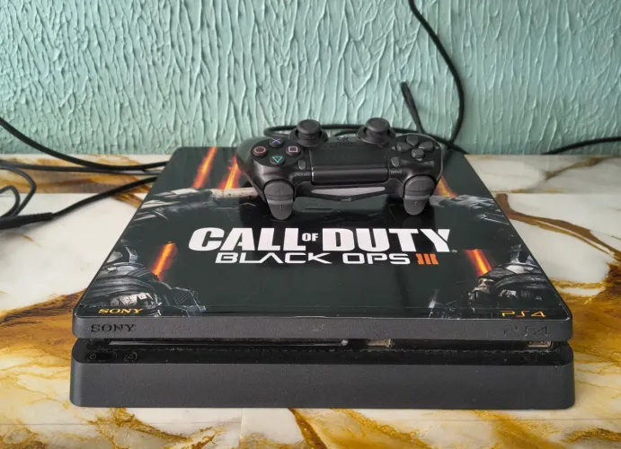 Playstation 4 1200$