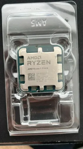 Processador AMD Ryzen 7 7700X, 5.4GHz Max Turbo Cache 40MB, AM5, 8 Núcleos Vídeo Integrado