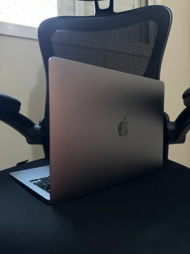 MACBOOK AIR M1