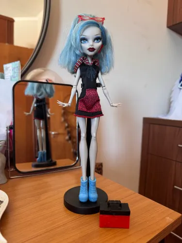 Monster High Ghoulia Yelps versão Scaris, City of Frights