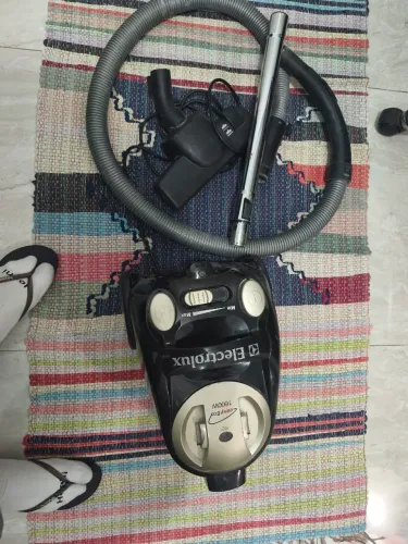 Aspirador de pó Eletrolux easy Box 1600e
