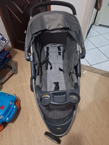 Carrinho de bebê Chicco Viaro