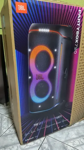 Caixa JBL party box 720